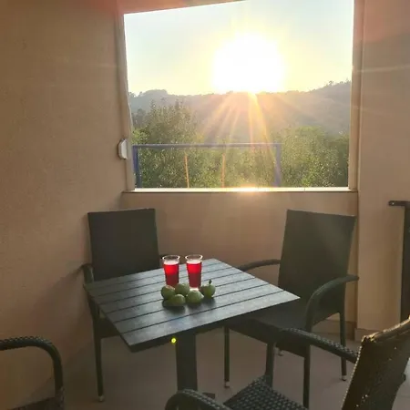 Jovana - Self Check In Čačak