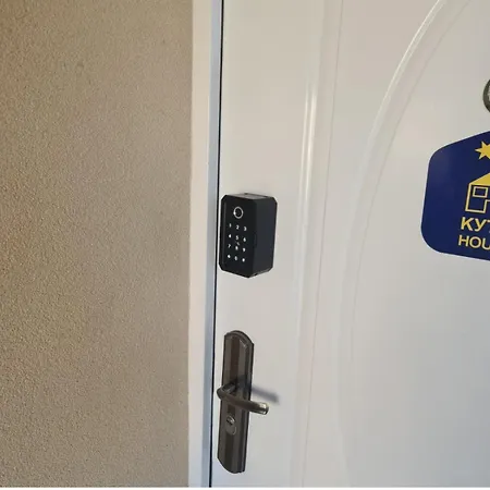 Jovana - Self Check In *