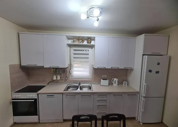 Jovana - Self Check In *