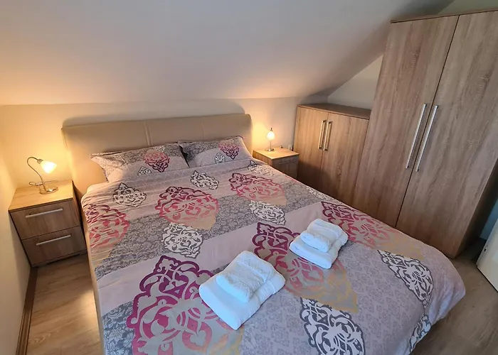 Jovana - Self Check In ヴィラ Čačak