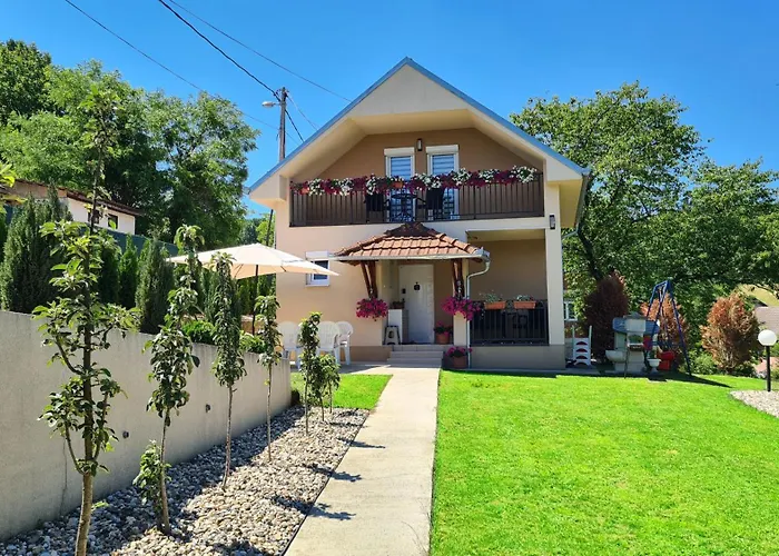 Jovana - Self Check In *